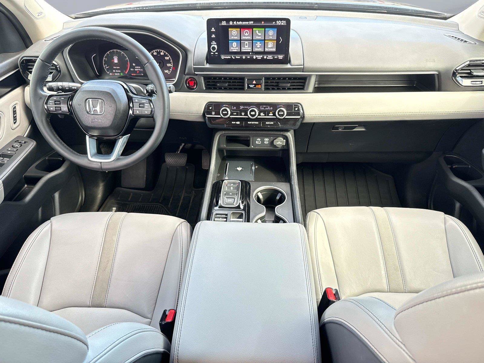 Certified 2024 Honda Pilot Touring image 18