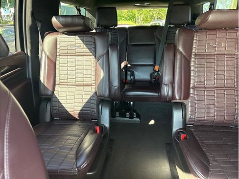 Used 2021 Cadillac Escalade ESV Sport Platinum image 21