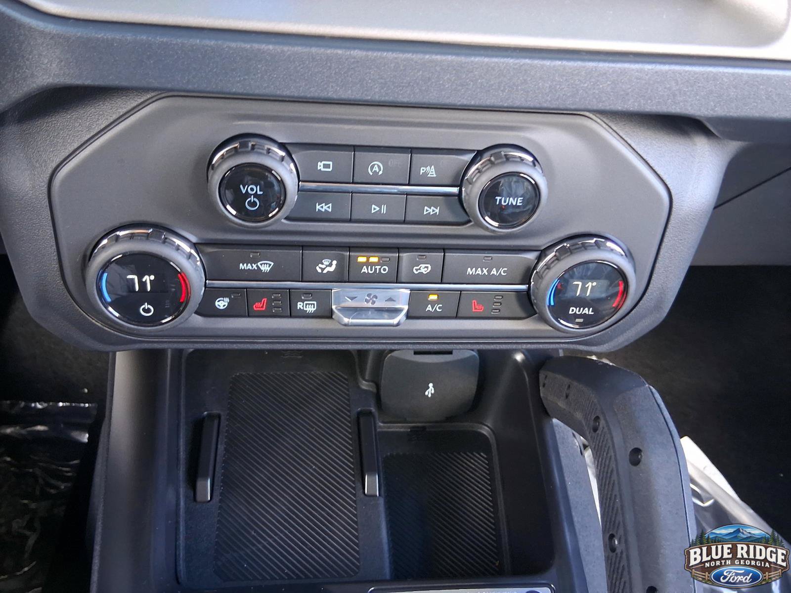 New 2026 Ford Bronco Outer Banks w/ Sasquatch Package AWD/4WD image 21