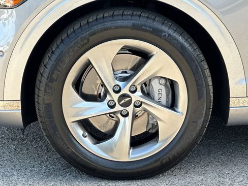 Used 2026 Genesis GV70 2.5T Advanced image 28