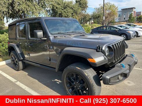 Used 2024 Jeep Wrangler Unlimited AWD/4WD image 1