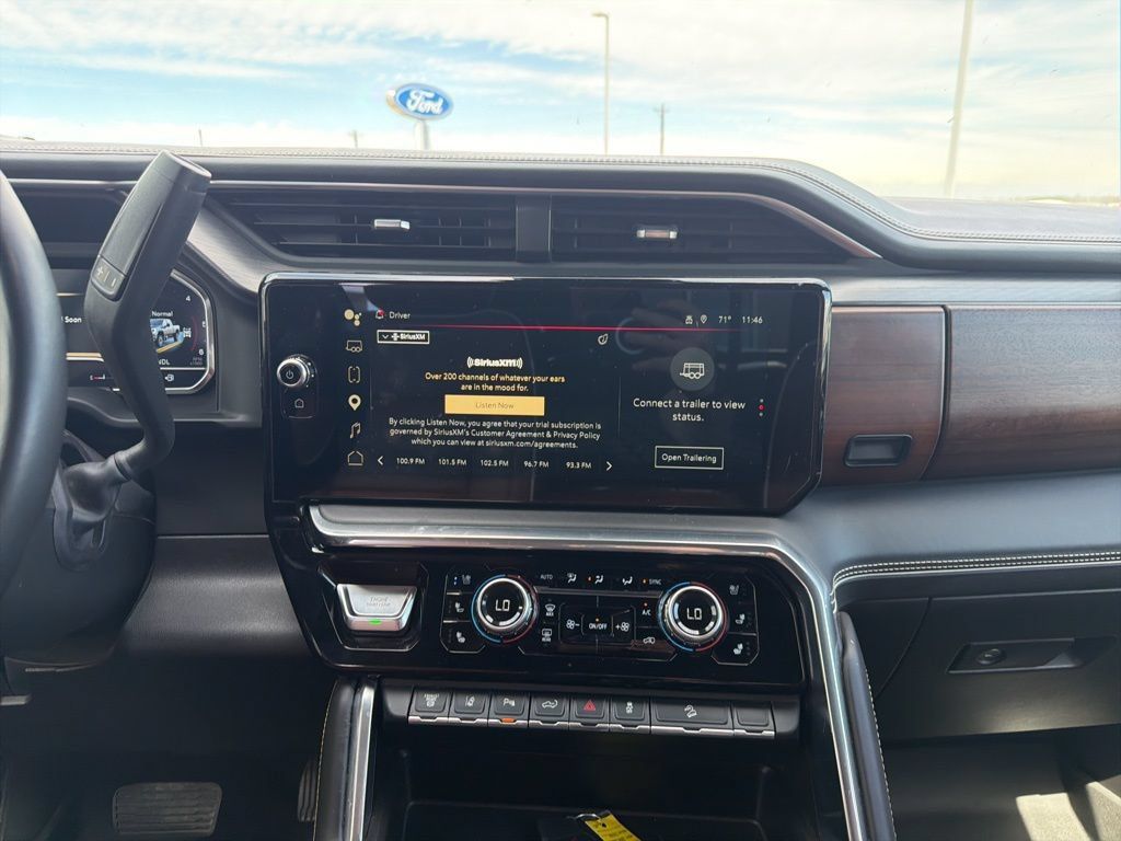 Used 2024 GMC Sierra 3500 Denali Ultimate w/ LPO, GMC Protection Package AWD/4WD image 19
