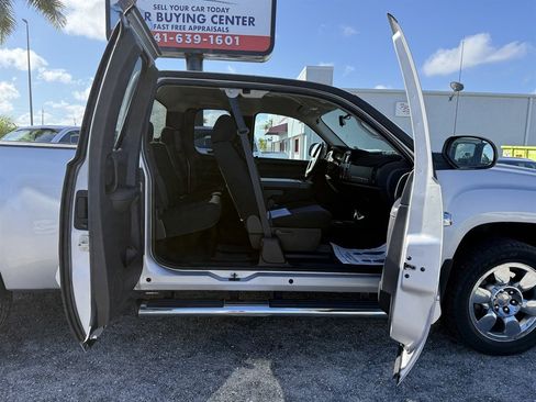 Used 2010 GMC Sierra 1500 SLE w/ Regional Value Package RWD image 14