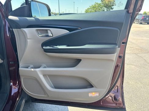 Used 2022 Honda Pilot Touring image 38