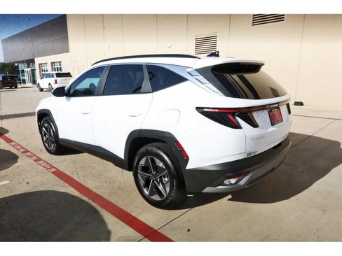 Used 2025 Hyundai Tucson SEL AWD/4WD image 6