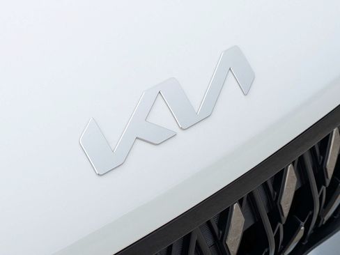 New 2026 Kia Carnival EX FWD image 14