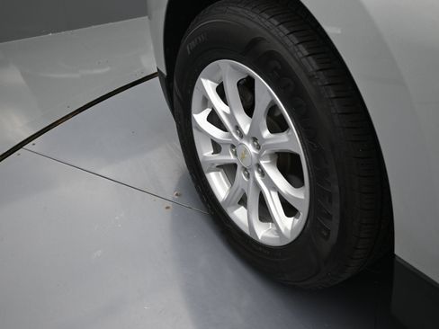 Used 2021 Chevrolet Equinox LS w/ LS Convenience Package FWD image 32