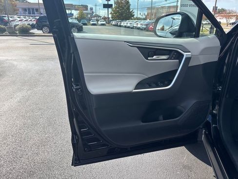 New 2025 Toyota RAV4 XLE Premium image 10