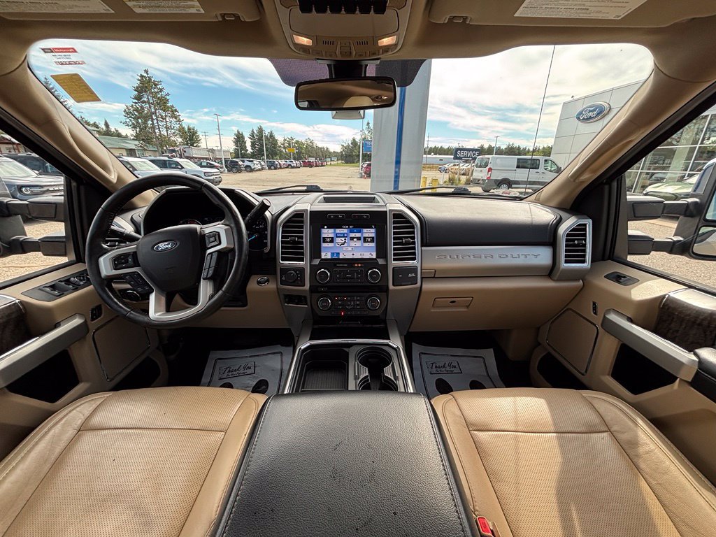 Used 2017 Ford F350 Lariat w/ Lariat Ultimate Package AWD/4WD image 22