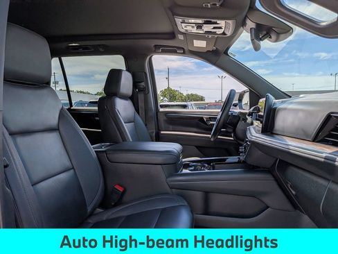 Used 2026 Chevrolet Tahoe Z71 w/ Comfort Package AWD/4WD image 32