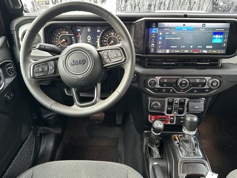 Certified 2024 Jeep Gladiator Sport image 24