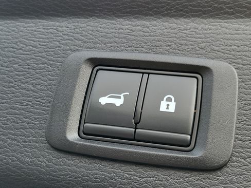 Used 2024 Mitsubishi Outlander SE AWD/4WD image 12