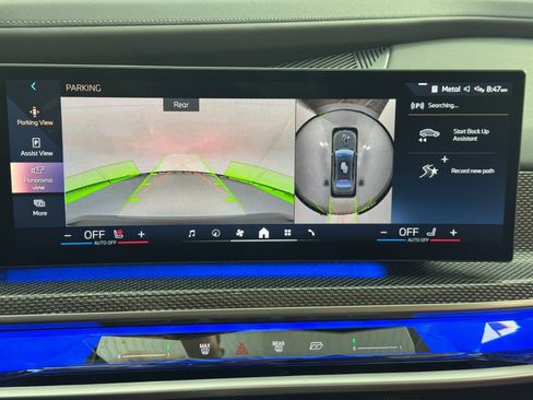 Used 2024 BMW i7 eDrive50 w/ M Sport Package image 34