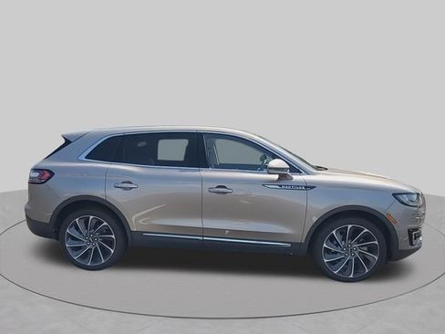 Used 2019 Lincoln Nautilus Reserve w/ Ultimate Package AWD/4WD image 11