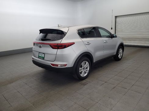 Used 2019 Kia Sportage LX AWD/4WD image 9