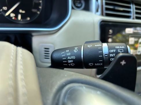 Used 2016 Land Rover Range Rover HSE image 20