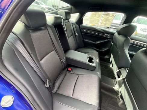 Used 2018 Honda Accord Sport image 26