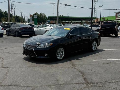 Used 2014 Lexus ES 350 w/ Ultra Luxury Package FWD image 6