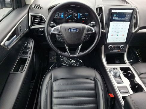 Certified 2023 Ford Edge SEL image 11