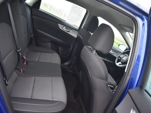 Certified 2023 Kia Forte LXS w/ LXS Technology Package FWD image 13