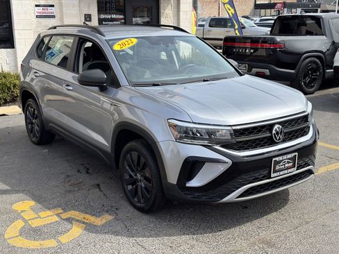 Used 2022 Volkswagen Taos S image 16
