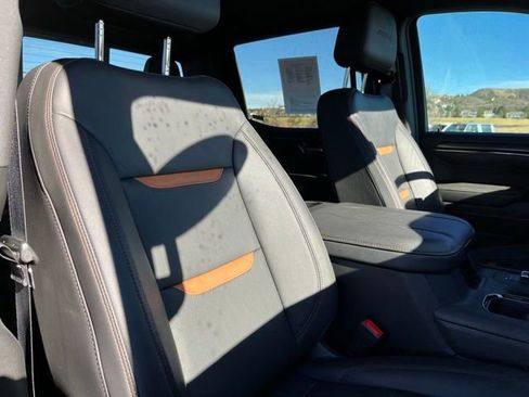 Used 2024 GMC Sierra 1500 AT4 w/ Technology Package image 25