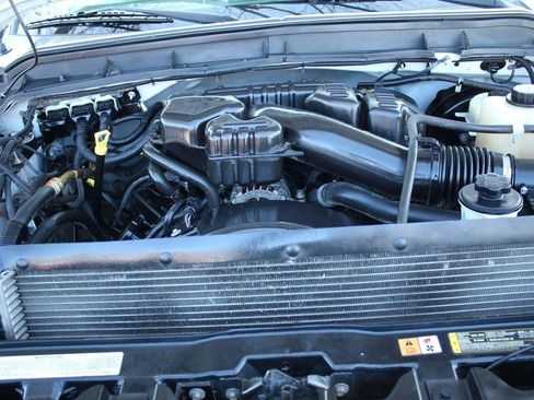 Used 2016 Ford F250 XL w/ Power Equipment Group image 30