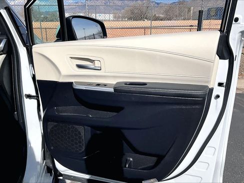 Certified 2026 Toyota Sienna Limited image 22