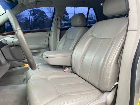 Used 2007 Cadillac DTS Luxury I w/ Trunk Convenience Package image 10