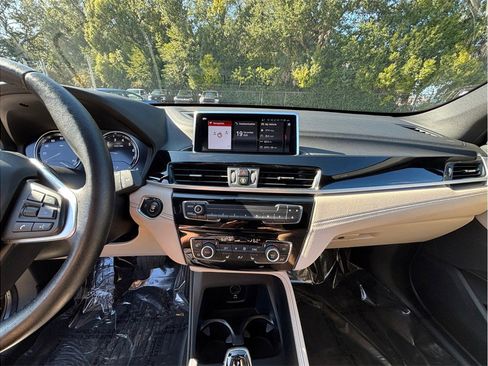 Used 2021 BMW X1 sDrive28i w/ Convenience Package image 11