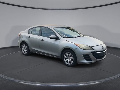 Used 2011 MAZDA MAZDA3 i Sport FWD image 2