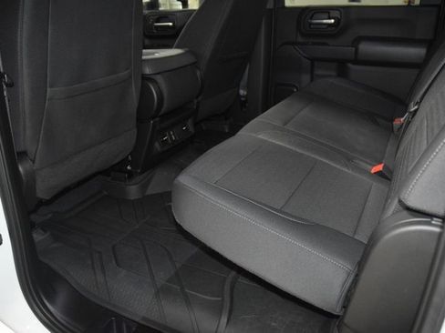 Used 2024 Chevrolet Silverado 2500 Custom w/ Custom Value Package image 44