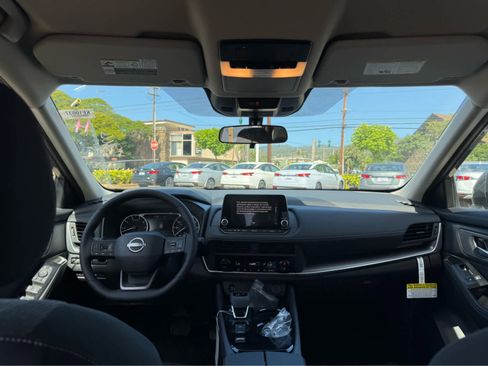 New 2026 Nissan Rogue SV FWD image 10