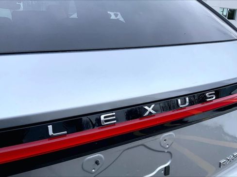 Used 2023 Lexus RX 350 Premium image 31