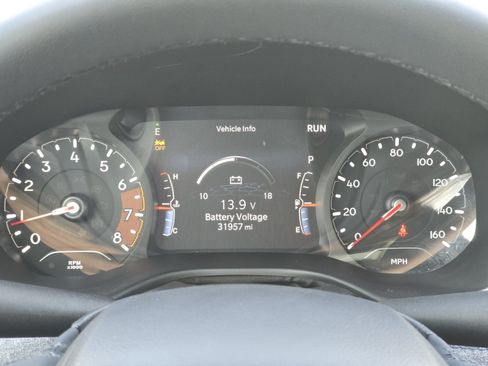 Used 2023 Jeep Compass Latitude w/ Convenience Group AWD/4WD image 28