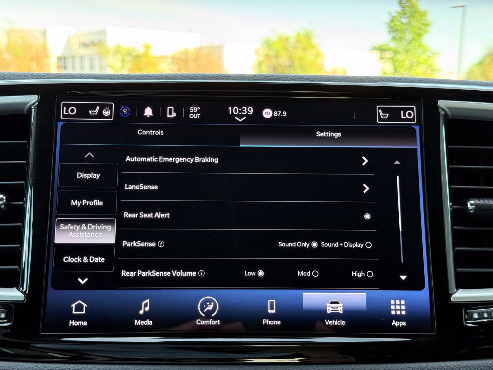 Used 2023 Chrysler Pacifica Touring-L FWD image 42