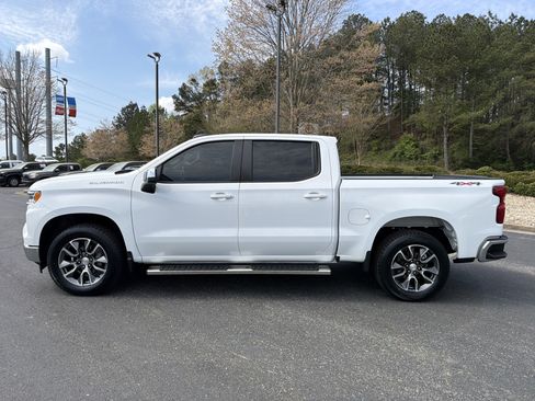 Used 2024 Chevrolet Silverado 1500 LT image 8