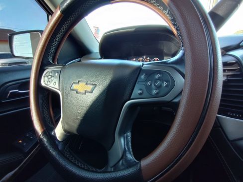 Used 2019 Chevrolet Suburban Premier w/ Premier Plus Edition image 20