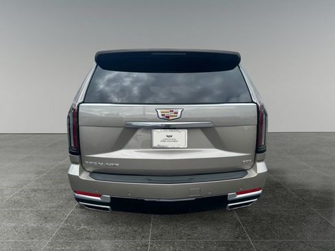 Certified 2025 Cadillac Escalade ESV Premium Luxury Platinum AWD/4WD image 13
