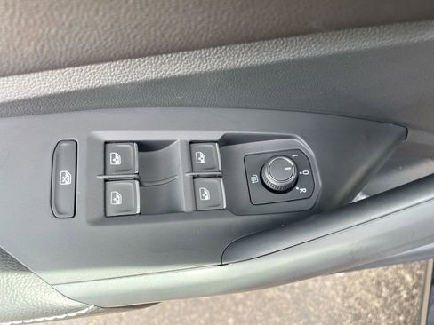 New 2025 Volkswagen Jetta Sport image 38