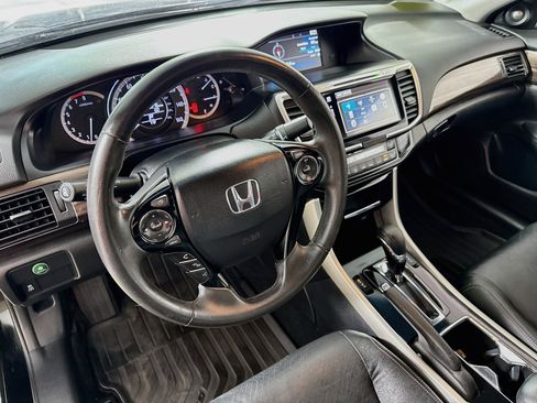 Used 2017 Honda Accord EX-L image 12
