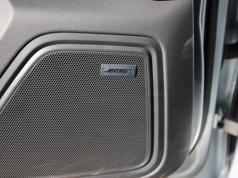 Certified 2025 Porsche Macan image 22