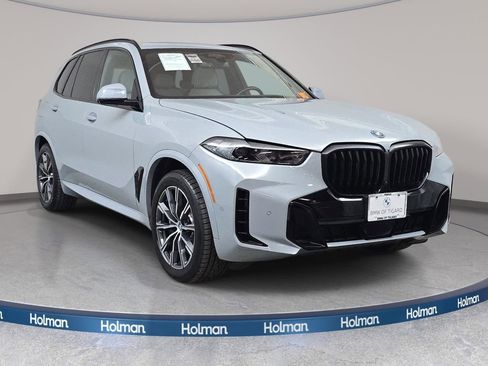 Used 2024 BMW X5 xDrive50e w/ M Sport Package AWD/4WD image 3