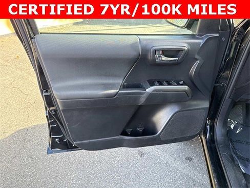 Used 2023 Toyota Tacoma TRD Sport image 13