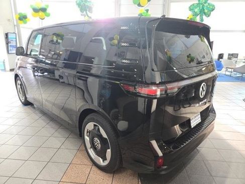 New 2025 Volkswagen ID. Buzz Pro S image 6