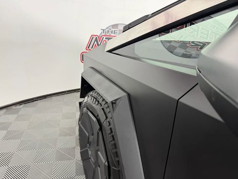 Used 2025 Tesla Cybertruck AWD Crew Cab image 21