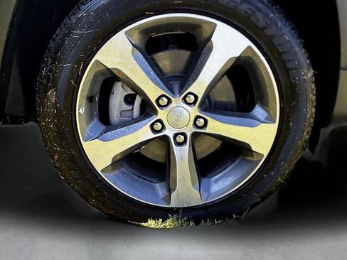 New 2024 Jeep Grand Cherokee Limited 4xe w/ Luxury Tech Group II image 25