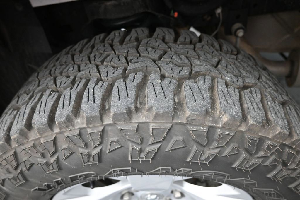 Used 2023 RAM 1500 Big Horn AWD/4WD image 2