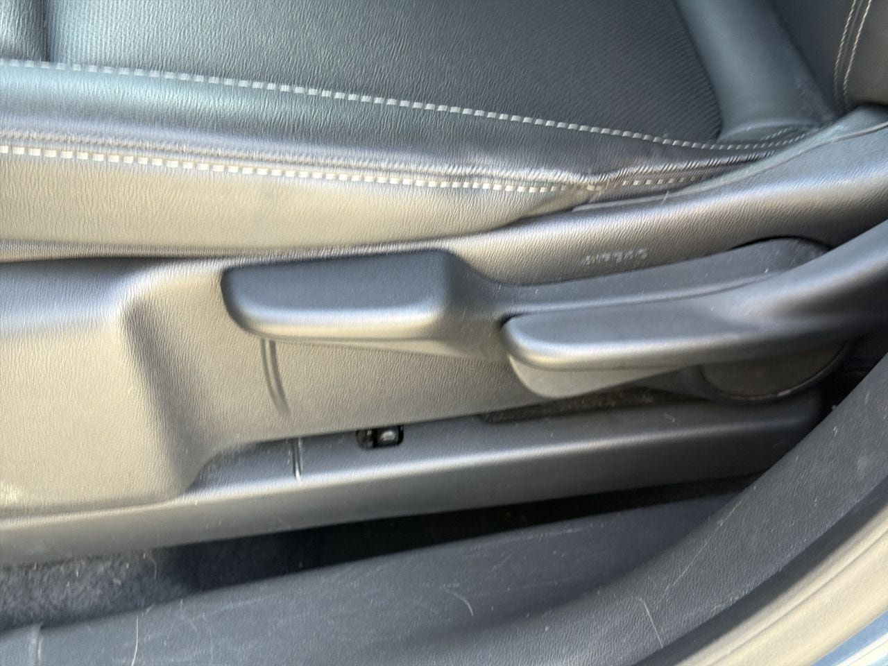Used 2024 Buick Encore GX Sport Touring AWD/4WD image 12