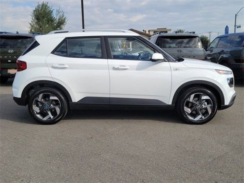 New 2026 Hyundai Venue SEL image 25